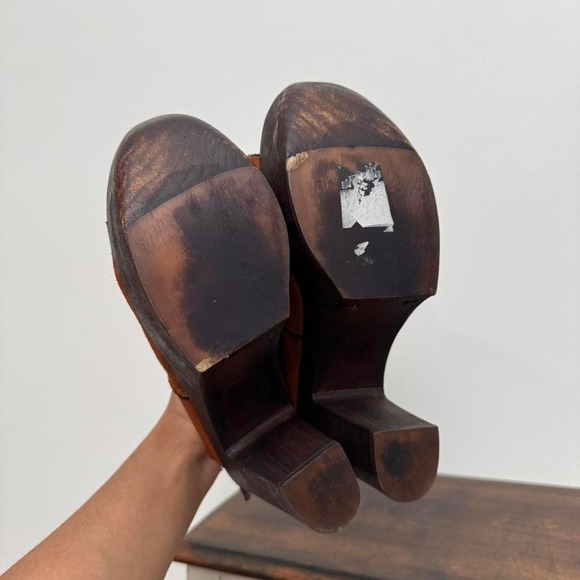 70s Style Platform Suede Heel Cognac Charles David Size 9-9.5 - Picture 6 of 7